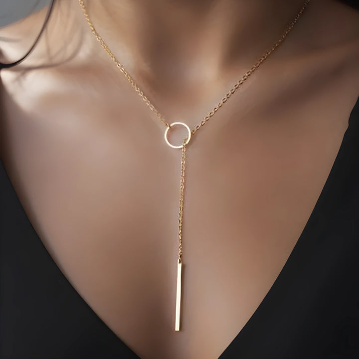 Thaïs – Collier minimaliste à plusieurs niveaux 