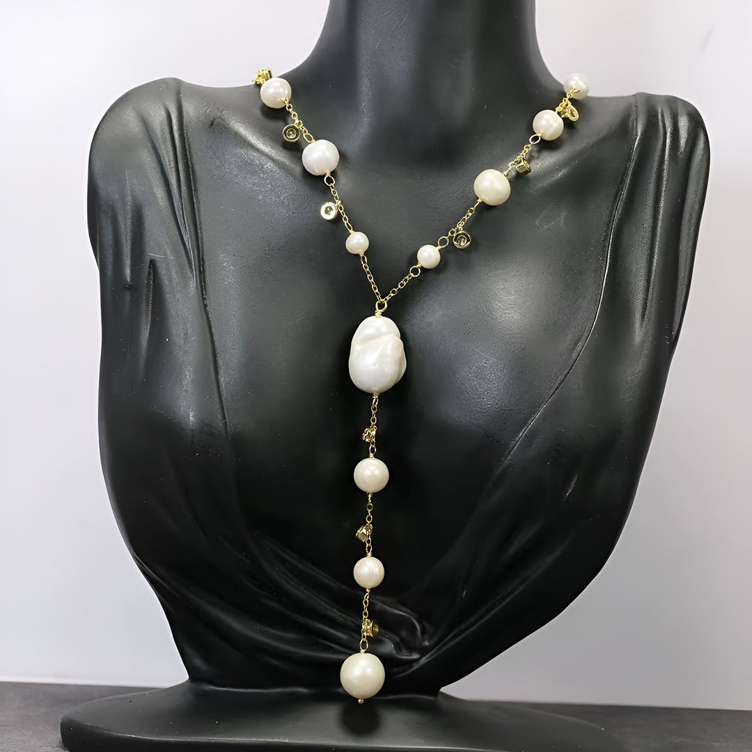 Elvire – Collier en Y en perles Keshi luxueuses 