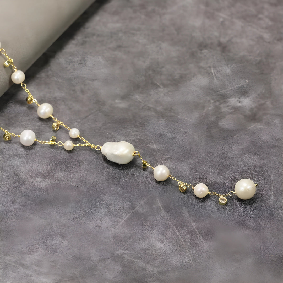 Elvire – Collier en Y en perles Keshi luxueuses 
