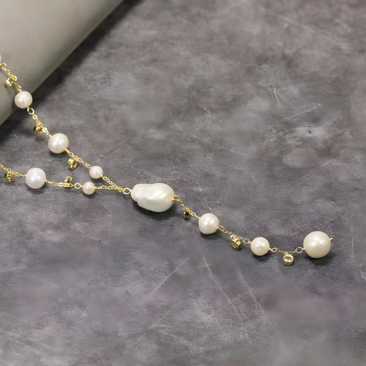 Elvire – Collier en Y en perles Keshi luxueuses 