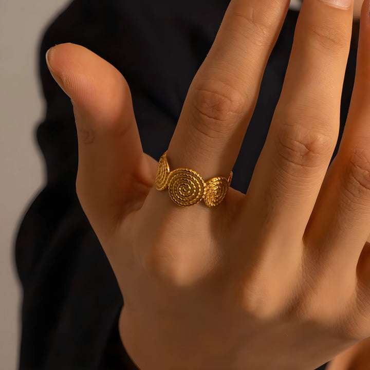 Alix – Adjustable Spiral Ring