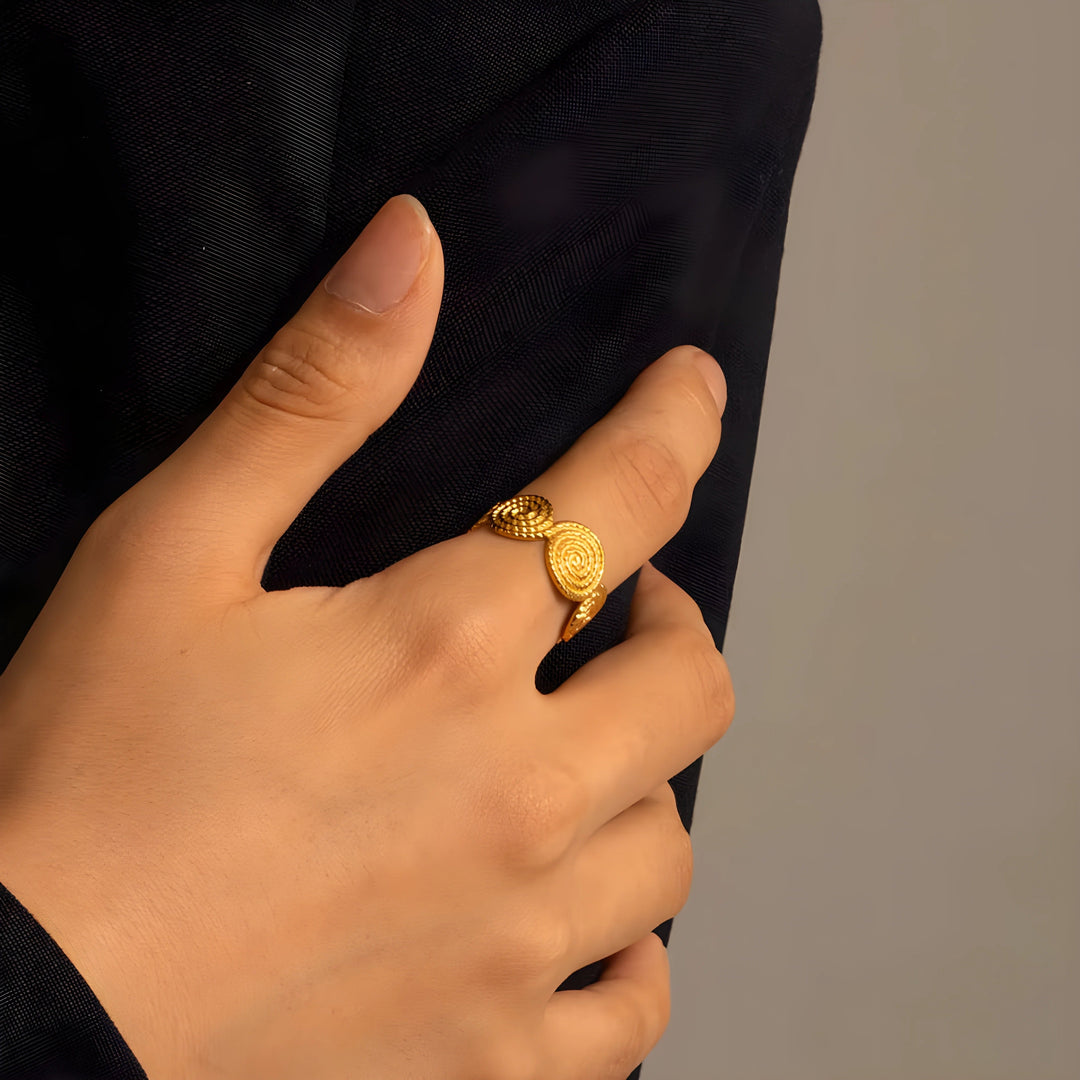 Alix – Adjustable Spiral Ring
