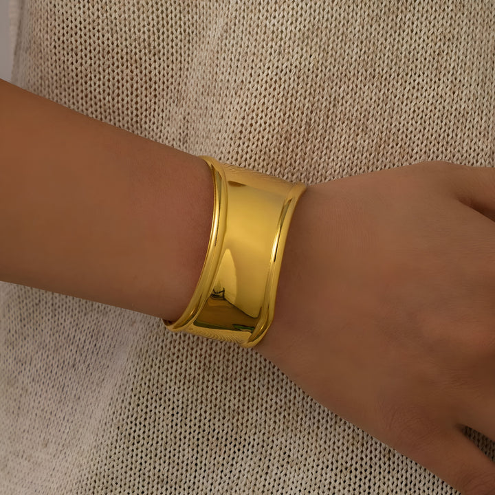 Roseline – Timeless Stainless Steel Bracelet