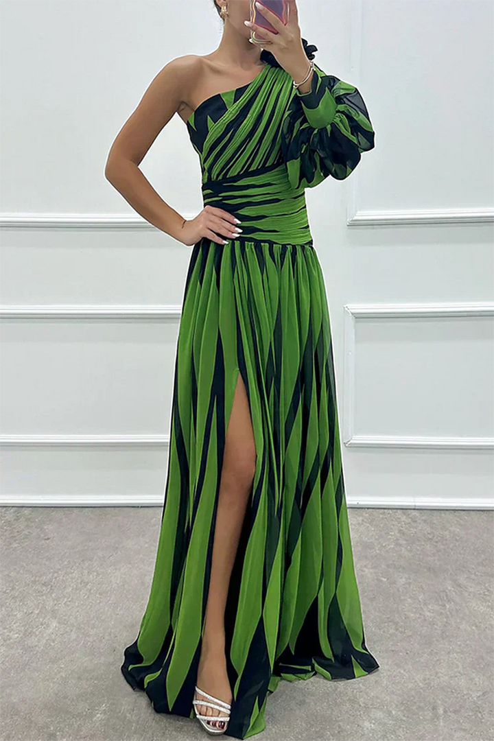 Shiloh - Elegant Long Dress with Stripes and One Shoulder
