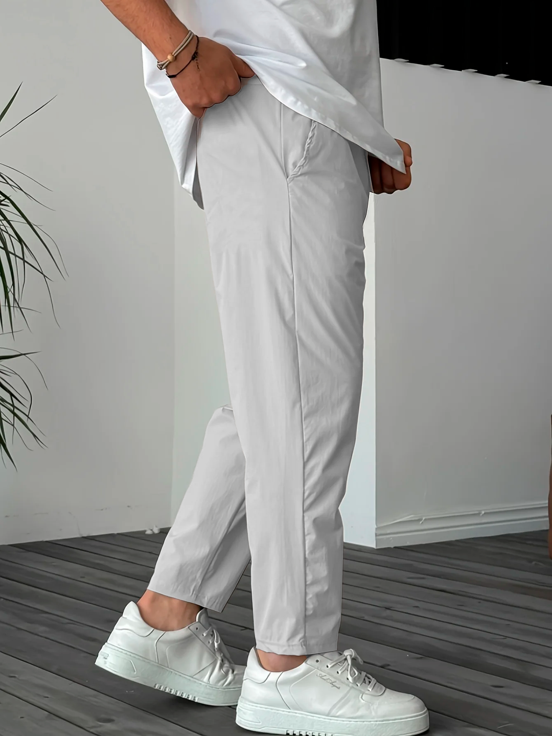 Essential tapered pants with drawstring