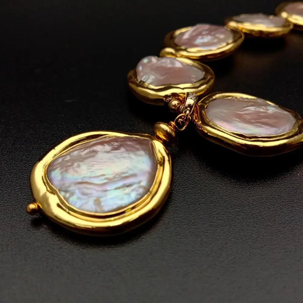 Daphne – Luxury Pearl Necklace with Golden Details