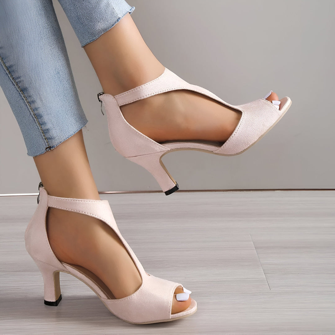 Larissa – Open Sandals for Teenagers