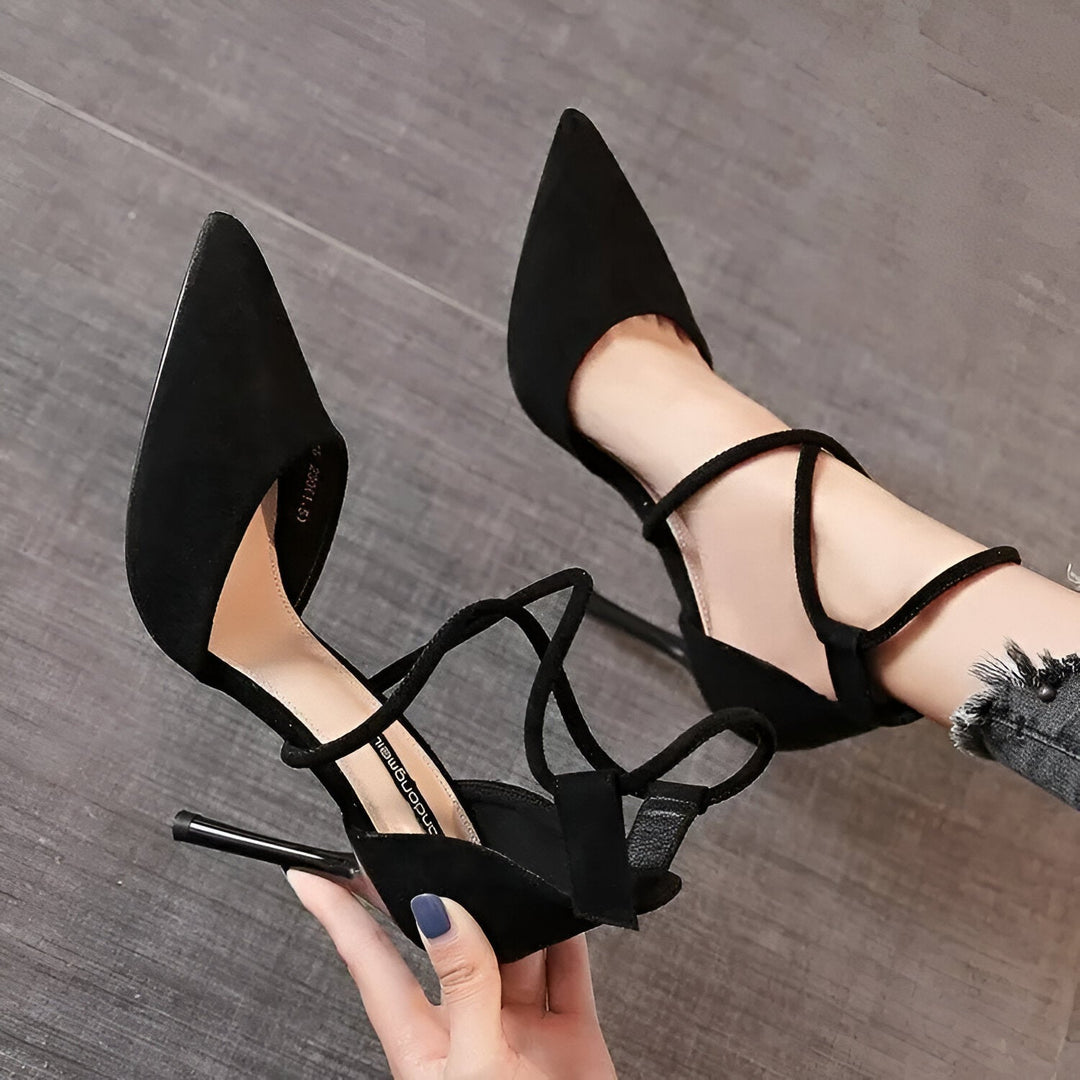 Honorine – Punctuated Ballerina