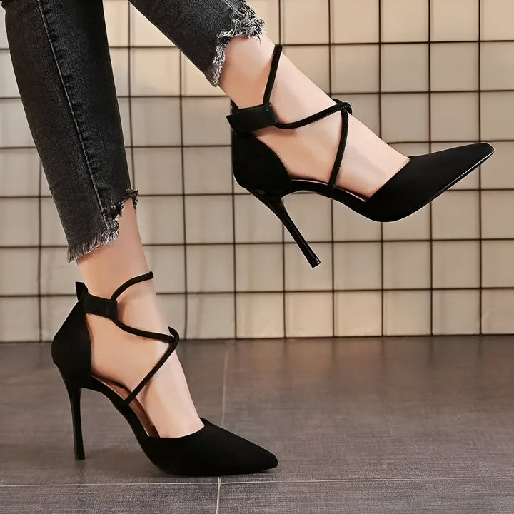 Honorine – Punctuated Ballerina
