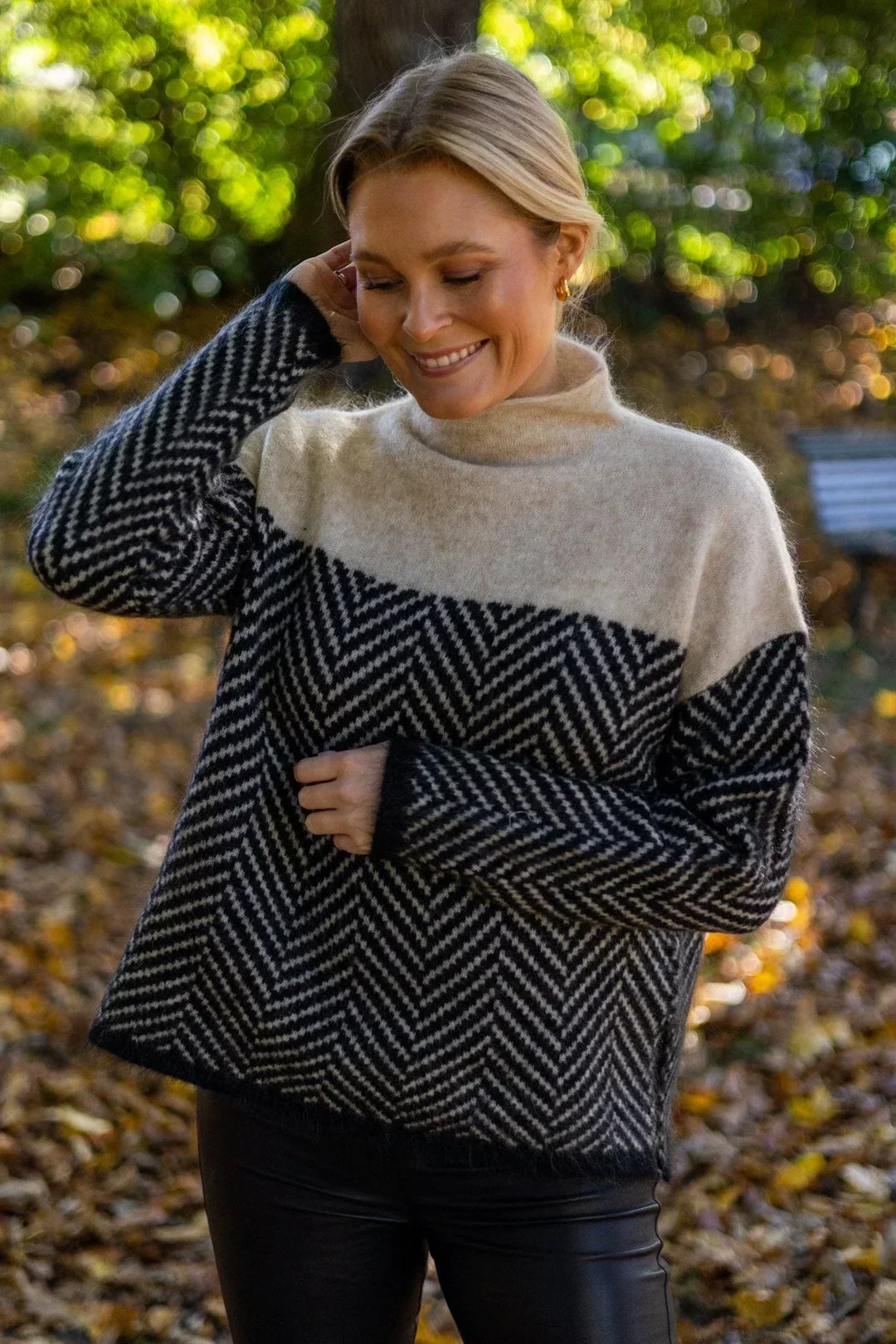 Gabriela | Soft Sweater with Collar