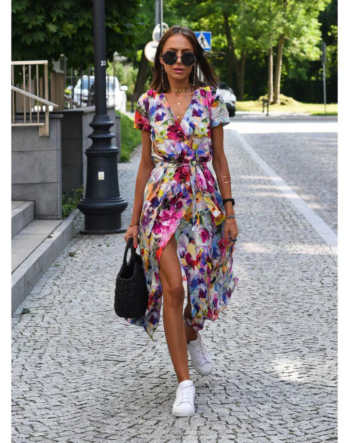 EVA | Elegant Dress with V-Neck and Belly Coverage